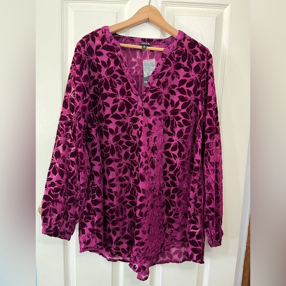 Torrid NWT Velvet Hi-low long sleeve top L